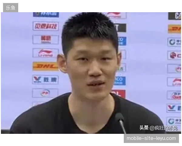 怀特塞德在总决赛的内线效率对决中压制胡金秋,成为上海夺冠的内线关键 怀特塞德在总决赛的内线效率对决中压制胡金秋,成为上海夺冠的内线关键